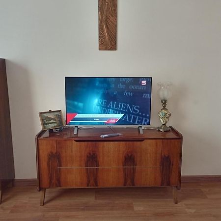 Spacious One Bedroom Apartment In The City Centre Erivan Exterior foto