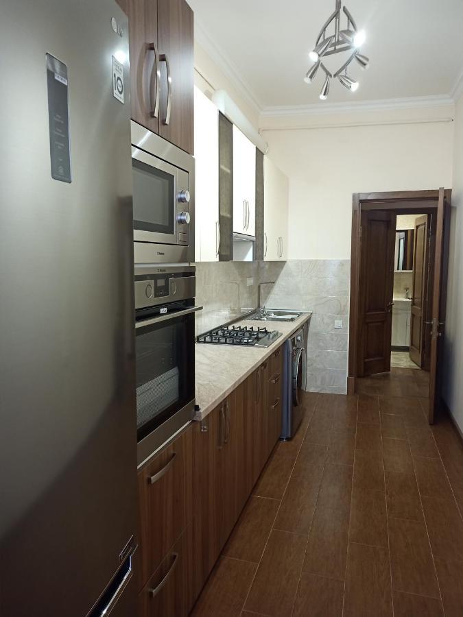 Spacious One Bedroom Apartment In The City Centre Erivan Exterior foto